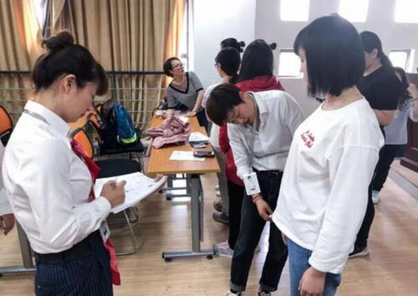 企業為員工定做工服